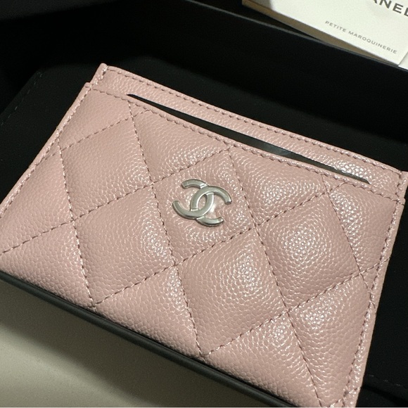 CHANEL CLASSIC CARD HOLDER - Picture 2 of 10